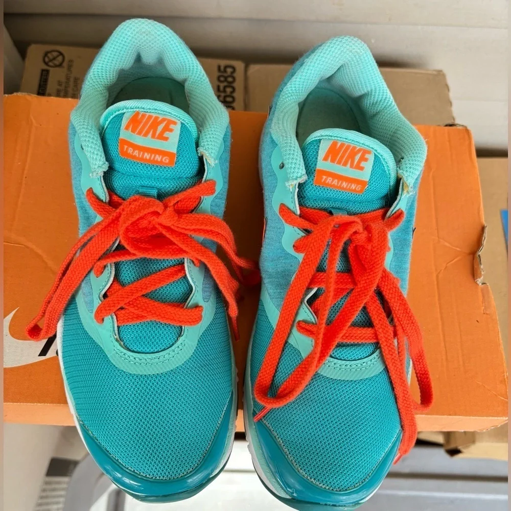 Nike women’s Running Sneakers